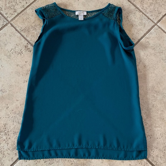 LOFT Tops - LOFT Green Sleeveless Top XS